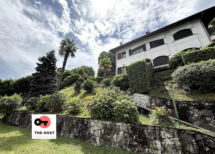 Between Greenery And The Lake, A Villa In Stresa
